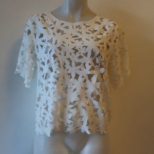 WOMENS Oc WHITE CUT OUT SHORT SLEEVE TOP SZ M *